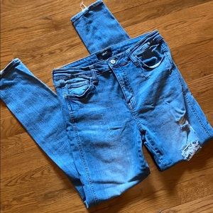 Distressed VERVET Skinny Fit Jeans